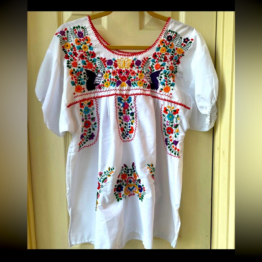 Mexicana embroidered top M